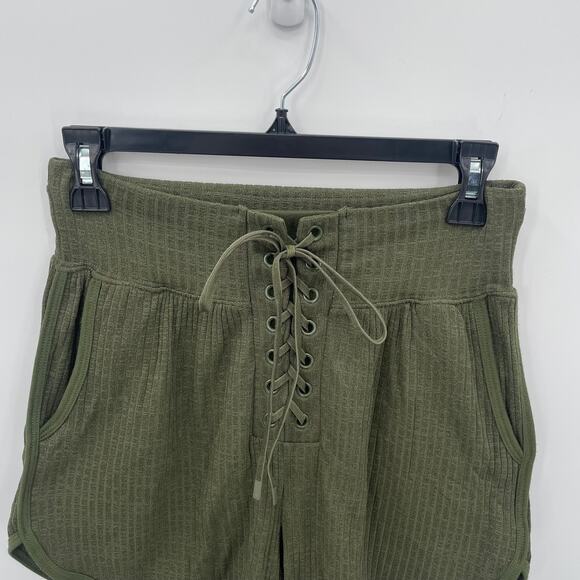 FREE PEOPLE FP Movement Green RIbbed Shorts // XS - Picture 5 of 13